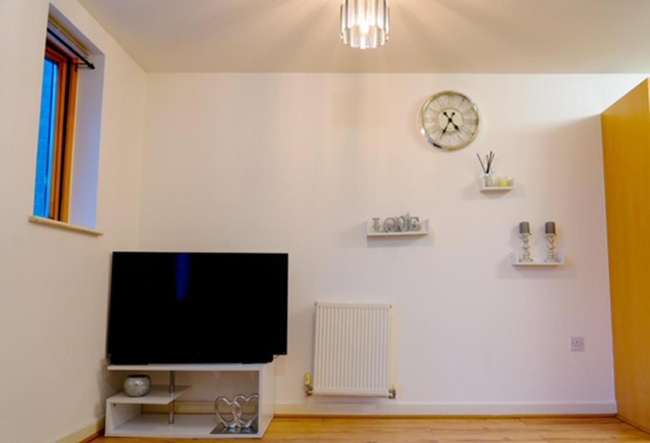 1 Bed - Sleeps 2 - 7 Min Walk To Hackney Station Leilighet London Eksteriør bilde